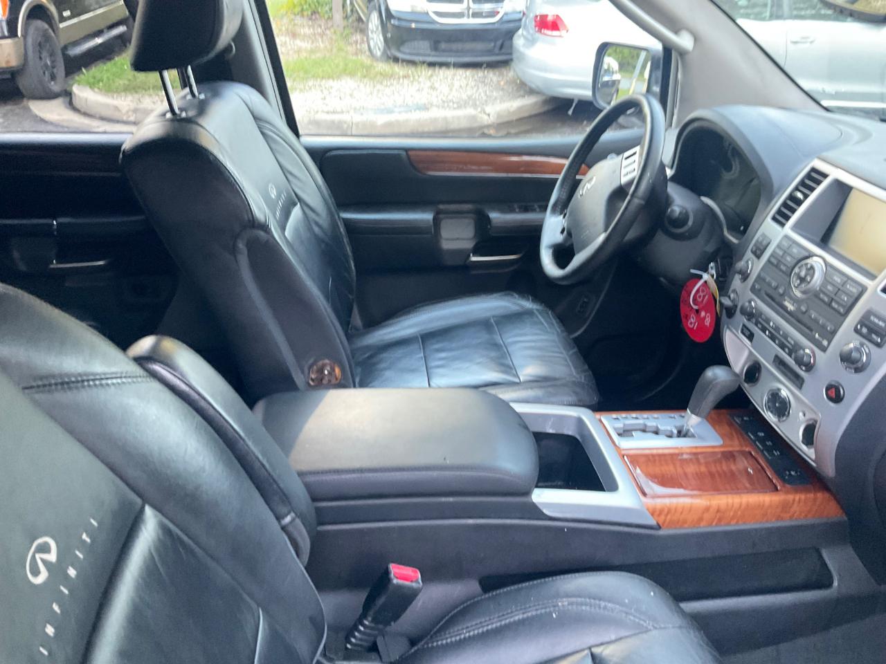 Infiniti QX56 4WD 4dr 2009