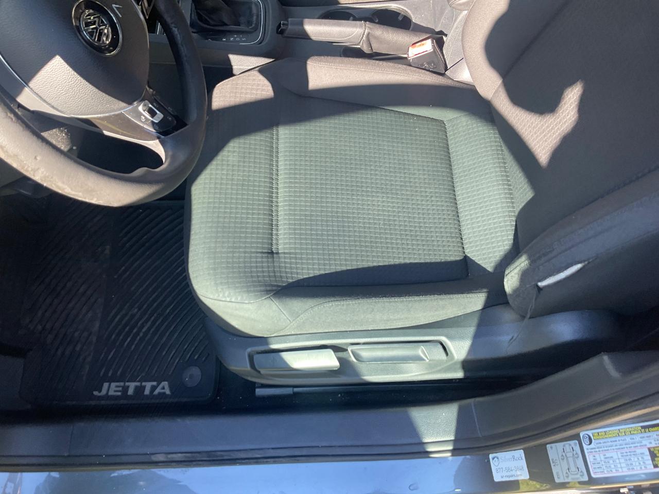 Volkswagen Jetta Sedan 4dr Auto 1.4T S 2016