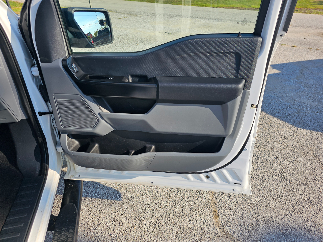 Ford F-150 XL SuperCrew 6.5-ft. Bed 4WD 2021 Ford F-150 XL SuperCrew 6.5-ft. Bed 4WD 2021