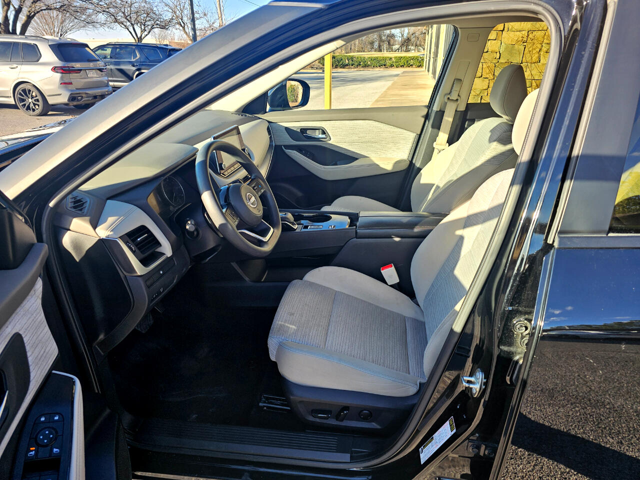 Nissan Rogue SV 2023