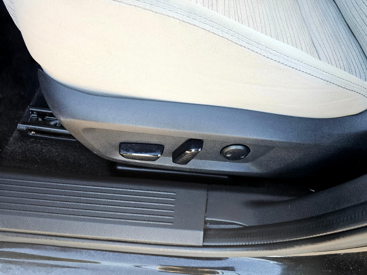 Nissan Rogue SV 2023