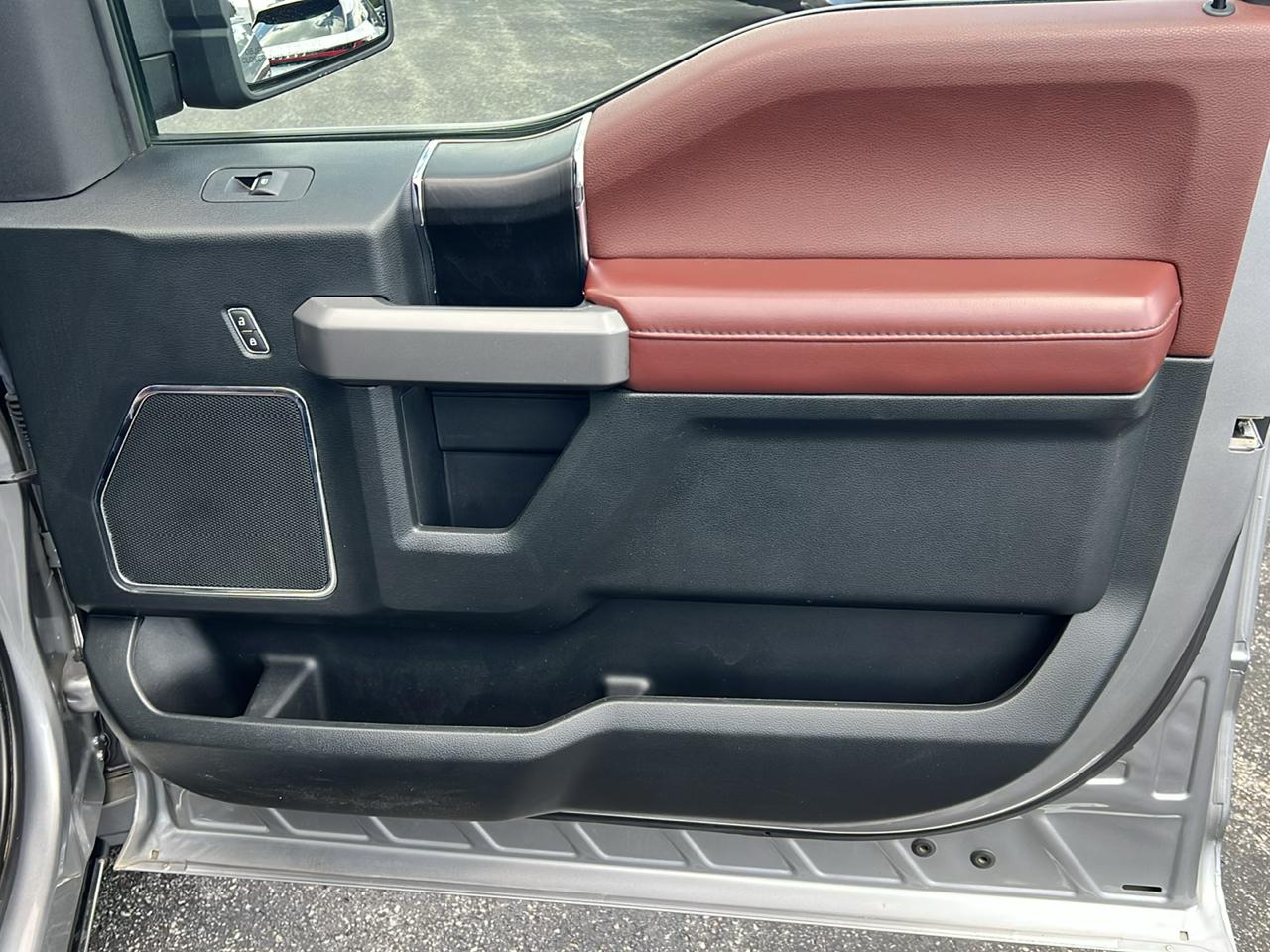Ford F-150 4WD SuperCrew 145" Platinum 2020