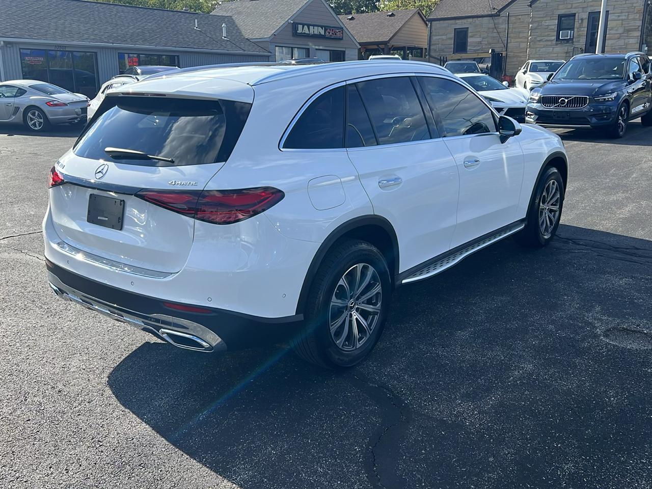 Mercedes-Benz GLC GLC 300 4MATIC SUV 2025