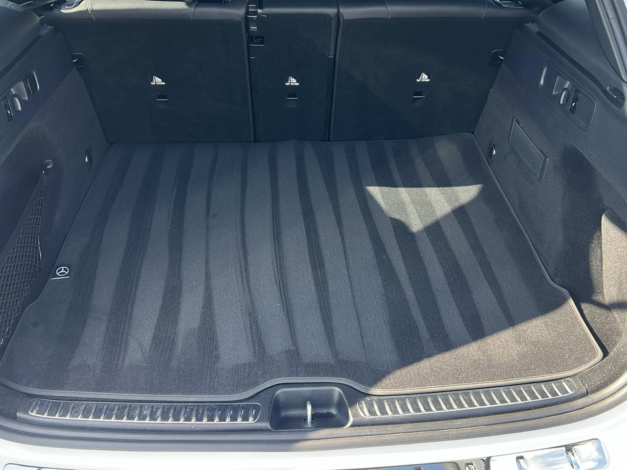 Mercedes-Benz GLC GLC 300 4MATIC SUV 2025