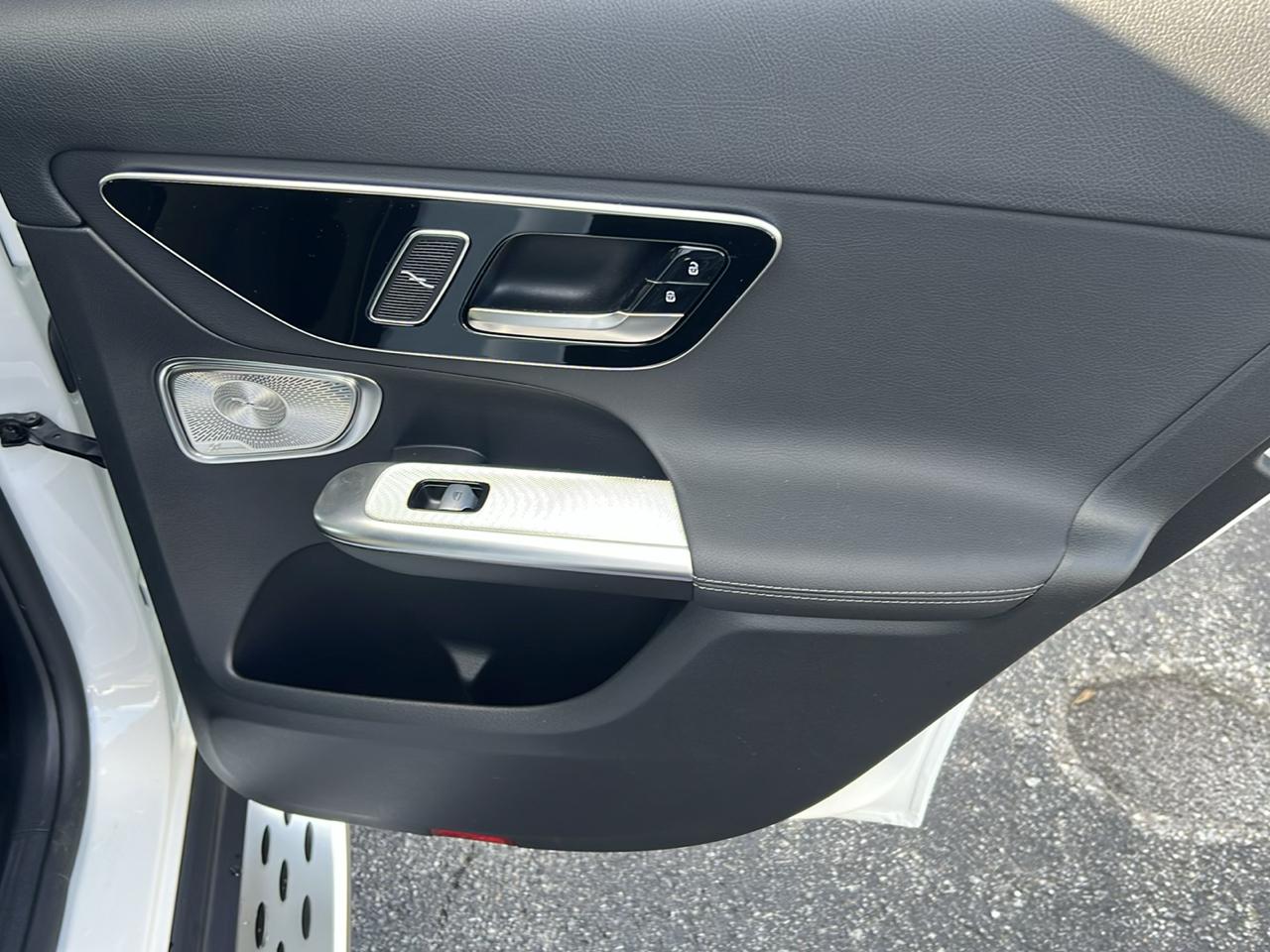 Mercedes-Benz GLC GLC 300 4MATIC SUV 2025