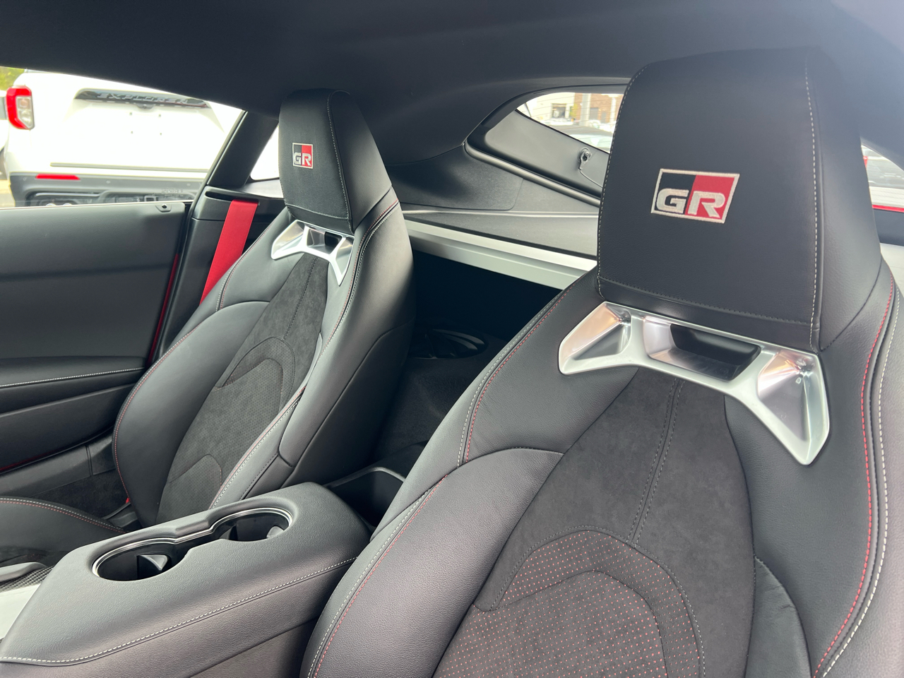 2026 Toyota Supra 3.0 photo 3