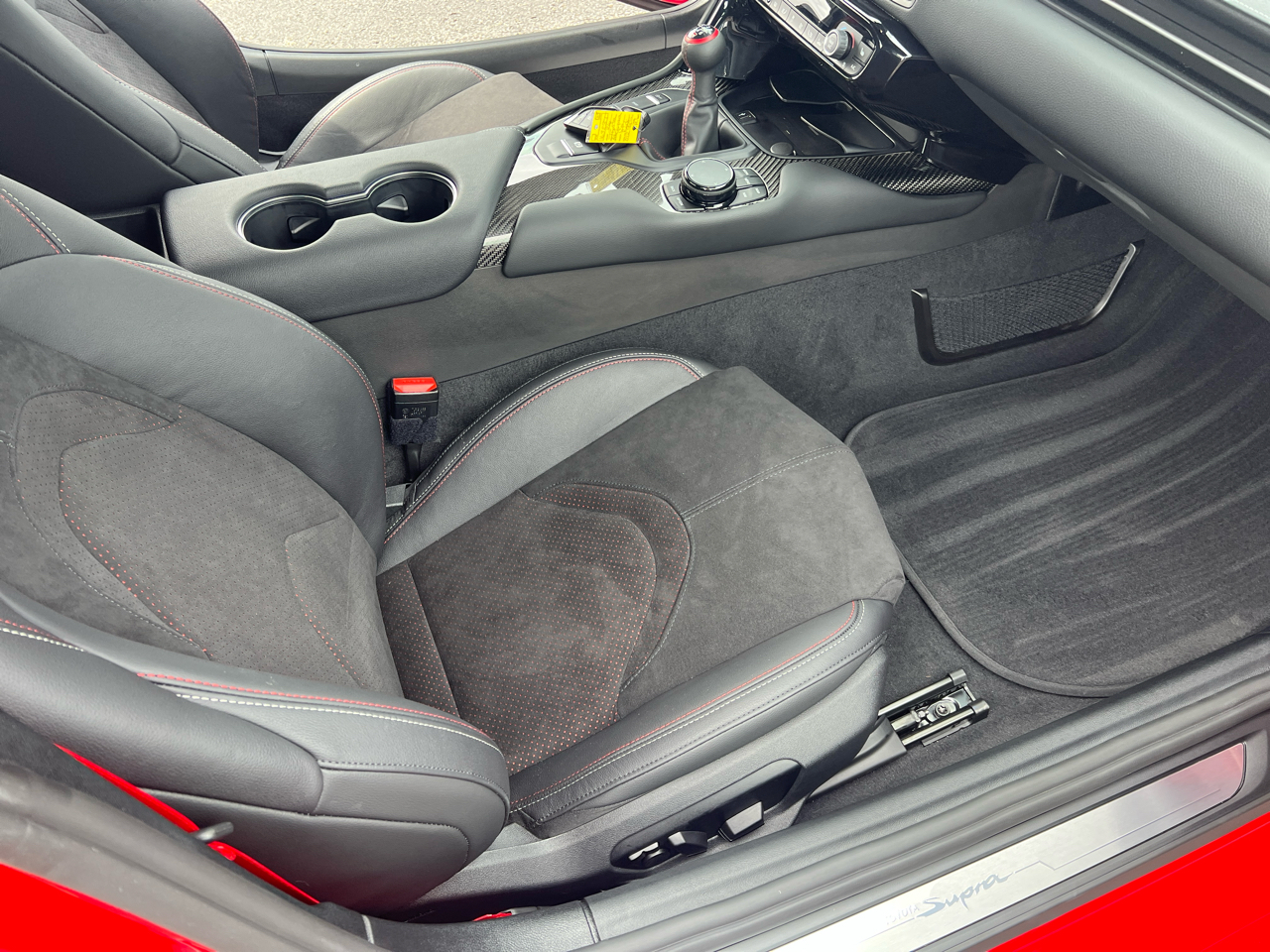 2026 Toyota Supra 3.0 photo 8
