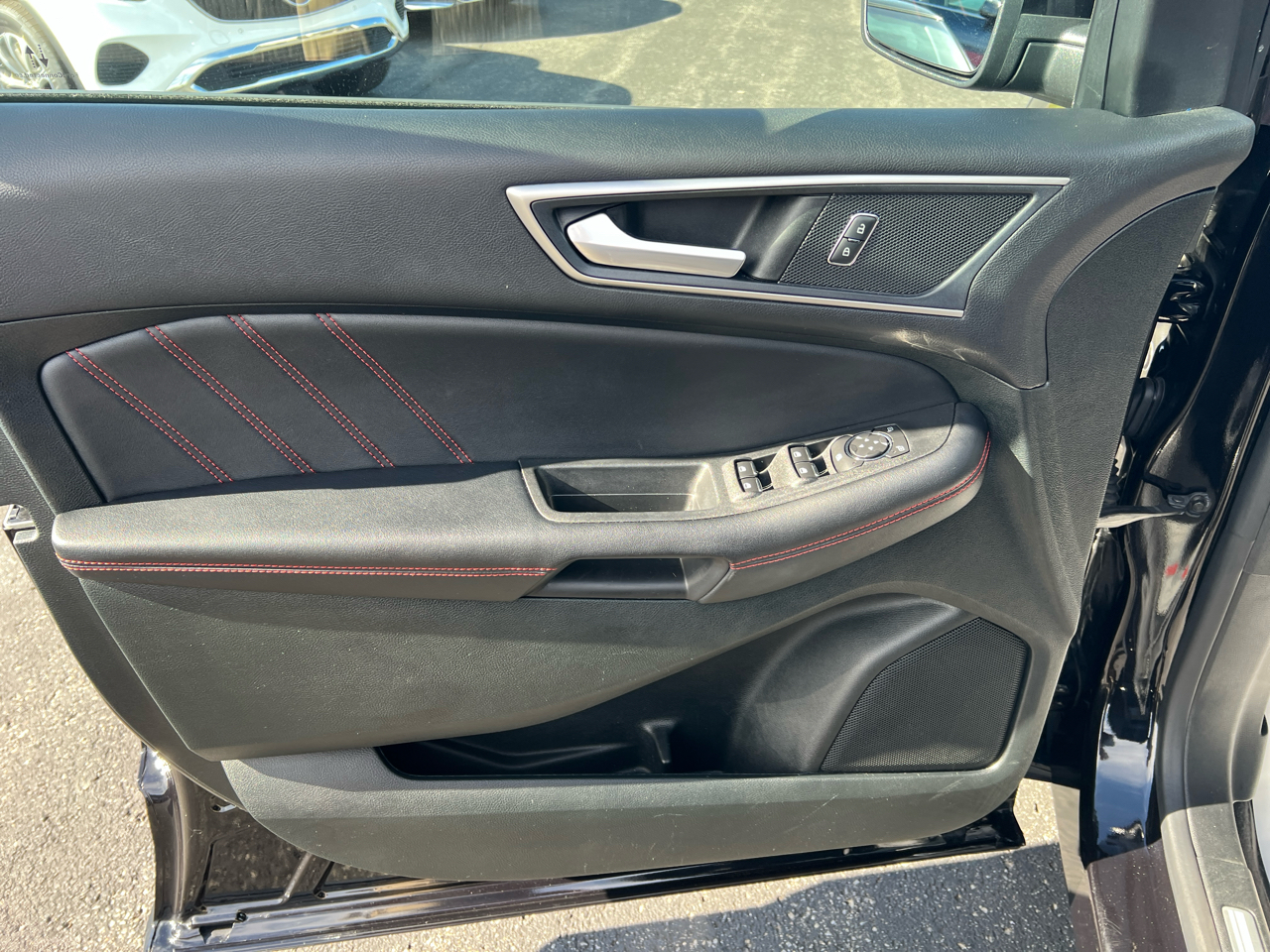 2022 Ford Edge ST-Line photo 5
