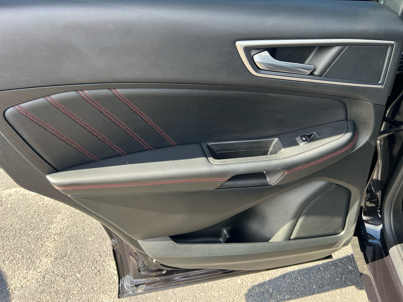 2022 Ford Edge ST-Line photo 7