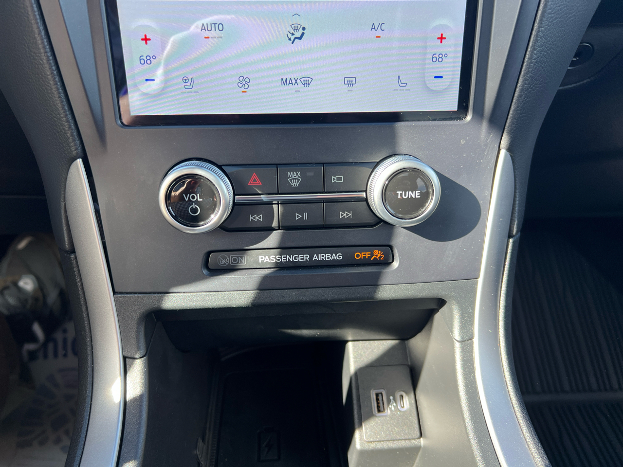 2022 Ford Edge ST-Line photo 14