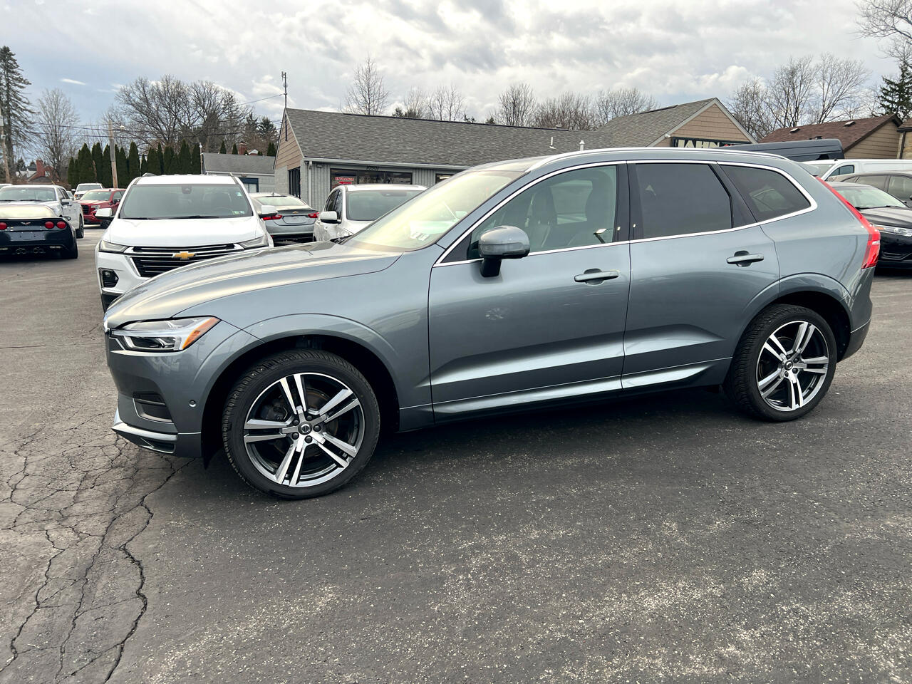 Volvo XC60 T5 AWD Momentum 2019