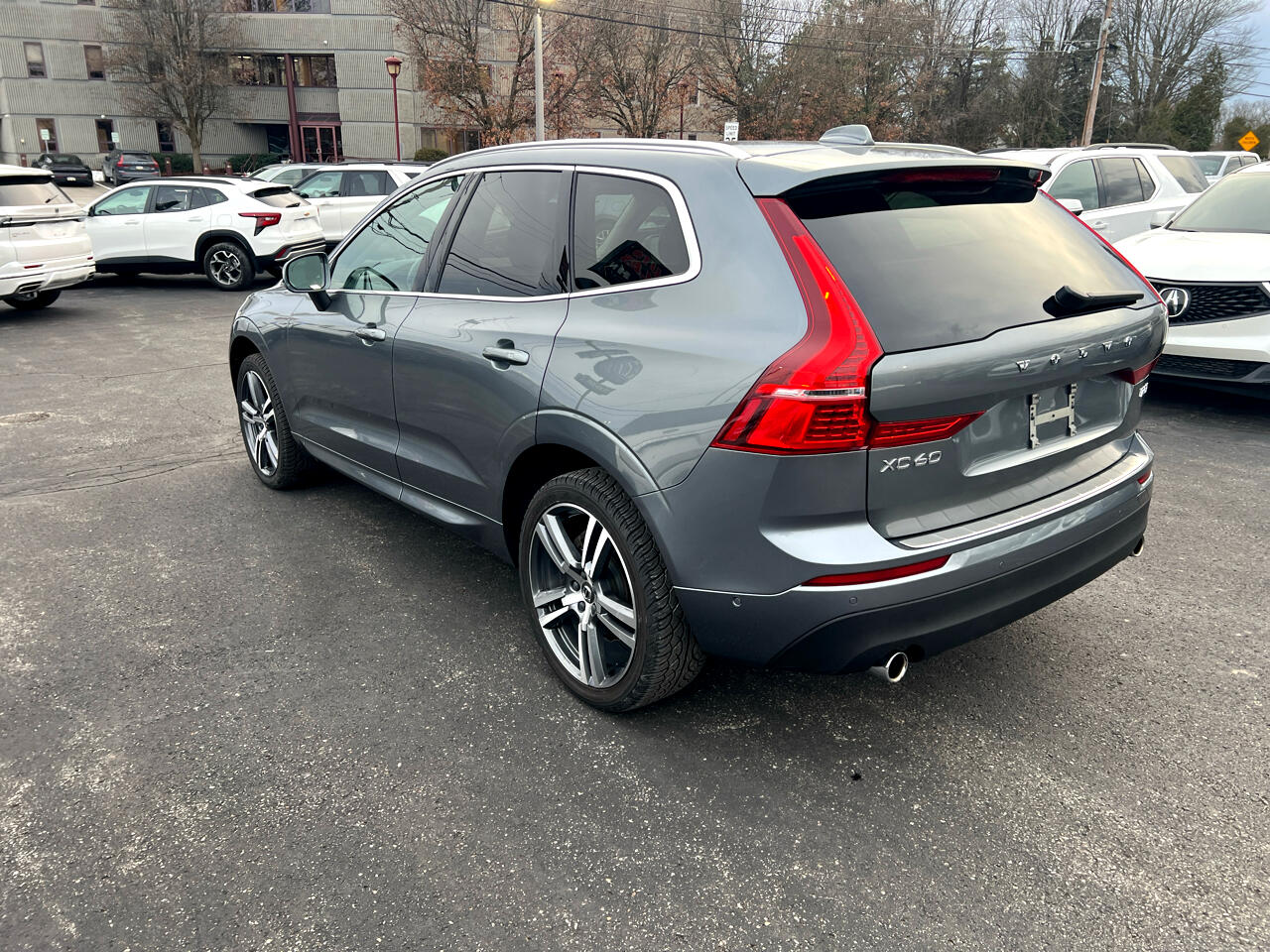 Volvo XC60 T5 AWD Momentum 2019