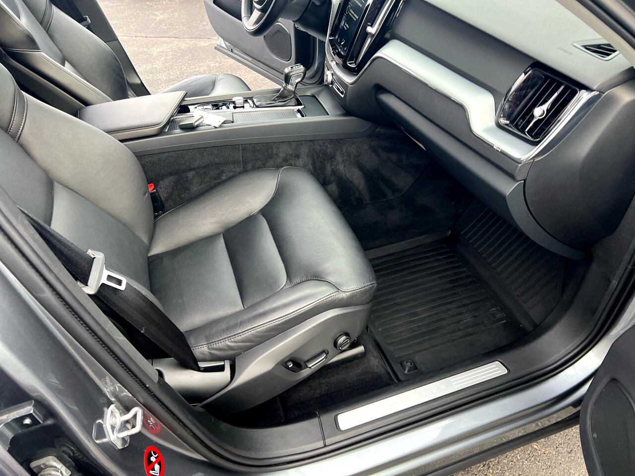 Volvo XC60 T5 AWD Momentum 2019