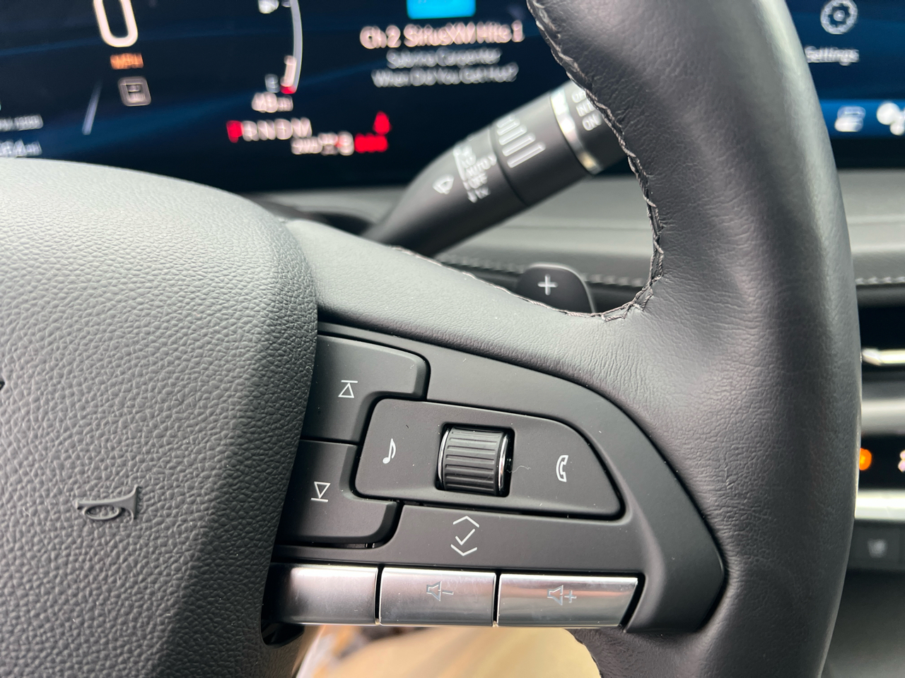 Cadillac XT4 AWD 4dr Premium Luxury 2024