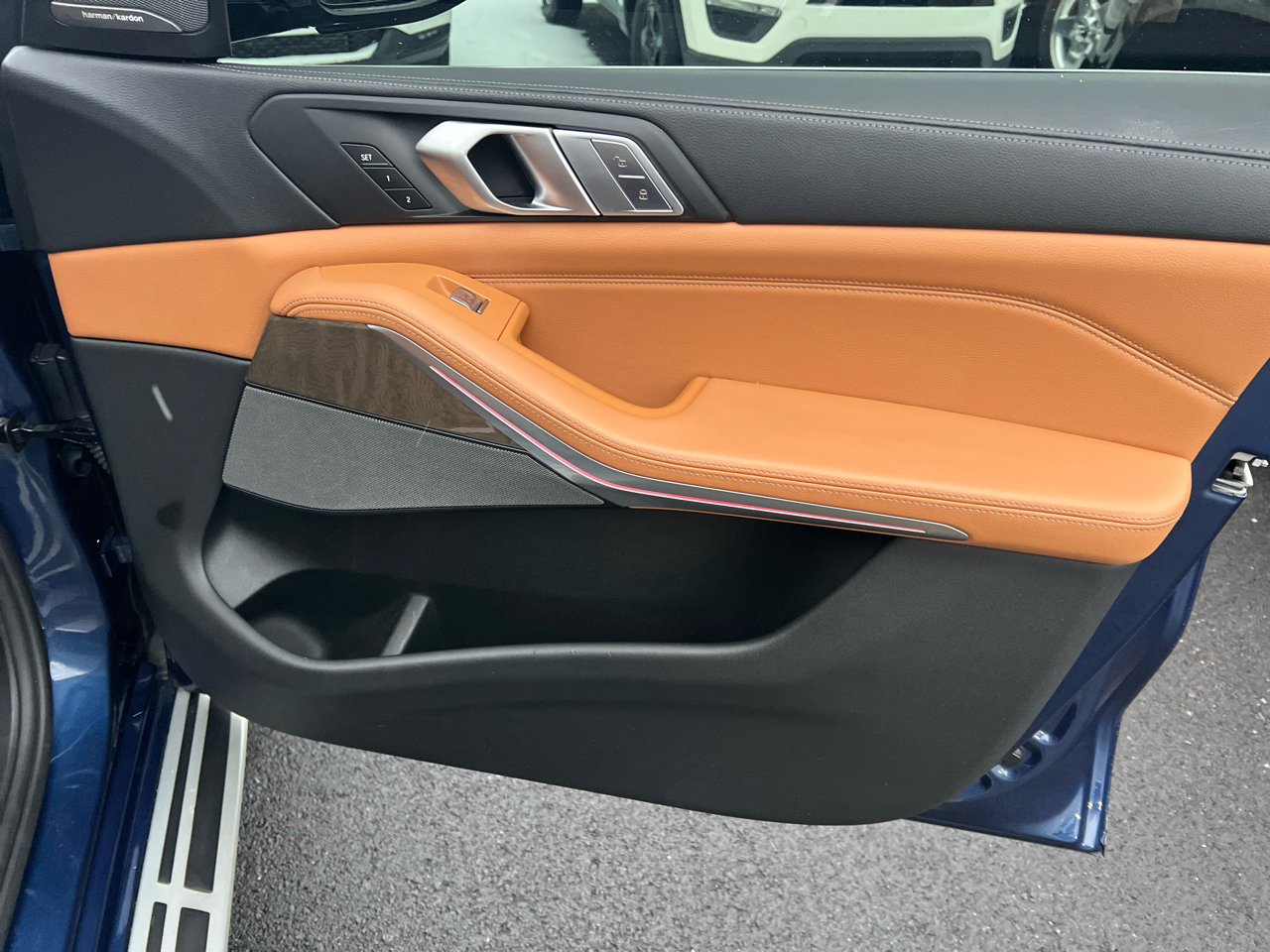 BMW X7 xDrive50i Sports Activity Vehicle 2019