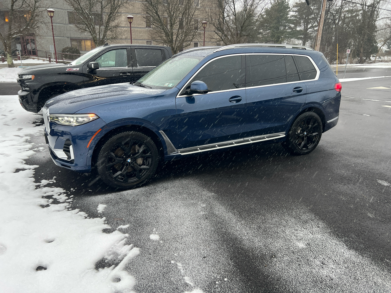 BMW X7 xDrive50i Sports Activity Vehicle 2019