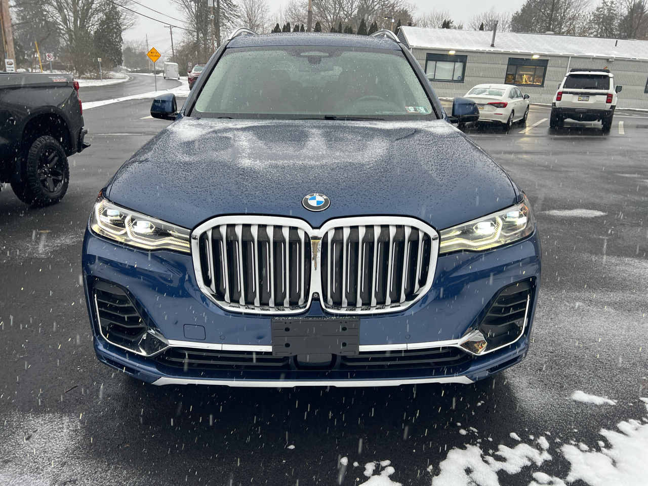 BMW X7 xDrive50i Sports Activity Vehicle 2019