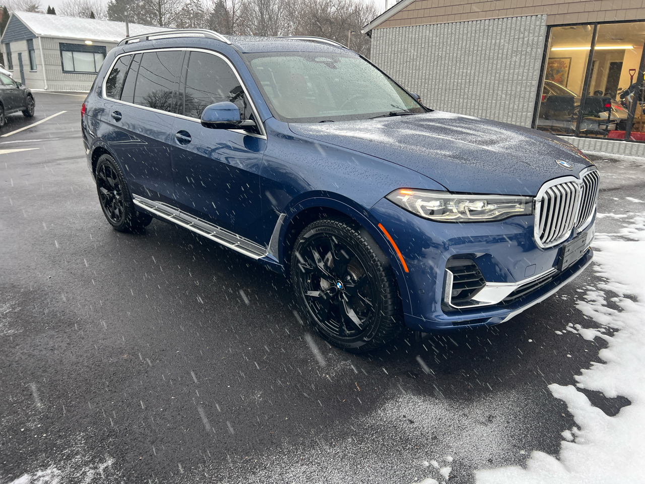 BMW X7 xDrive50i Sports Activity Vehicle 2019