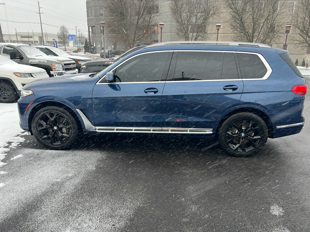 BMW X7 xDrive50i Sports Activity Vehicle 2019