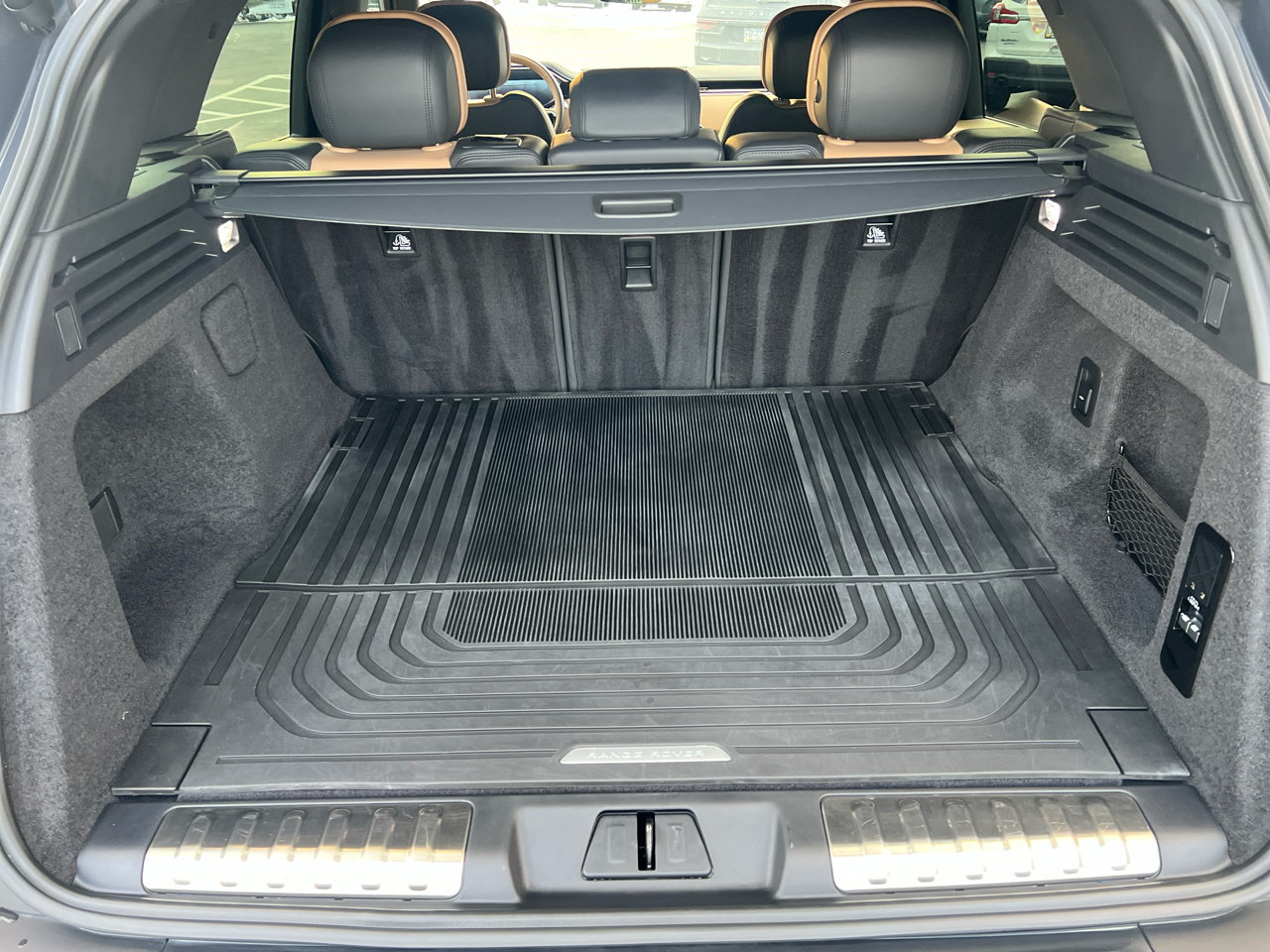 Land Rover Range Rover Sport P400 Dynamic SE 2024