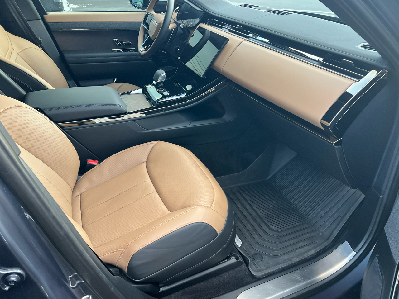 Land Rover Range Rover Sport P400 Dynamic SE 2024