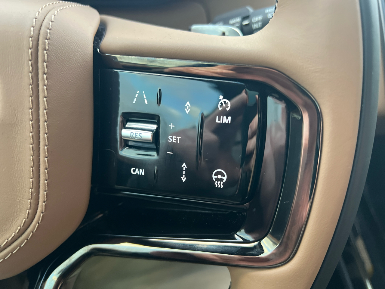 Land Rover Range Rover Sport P400 Dynamic SE 2024