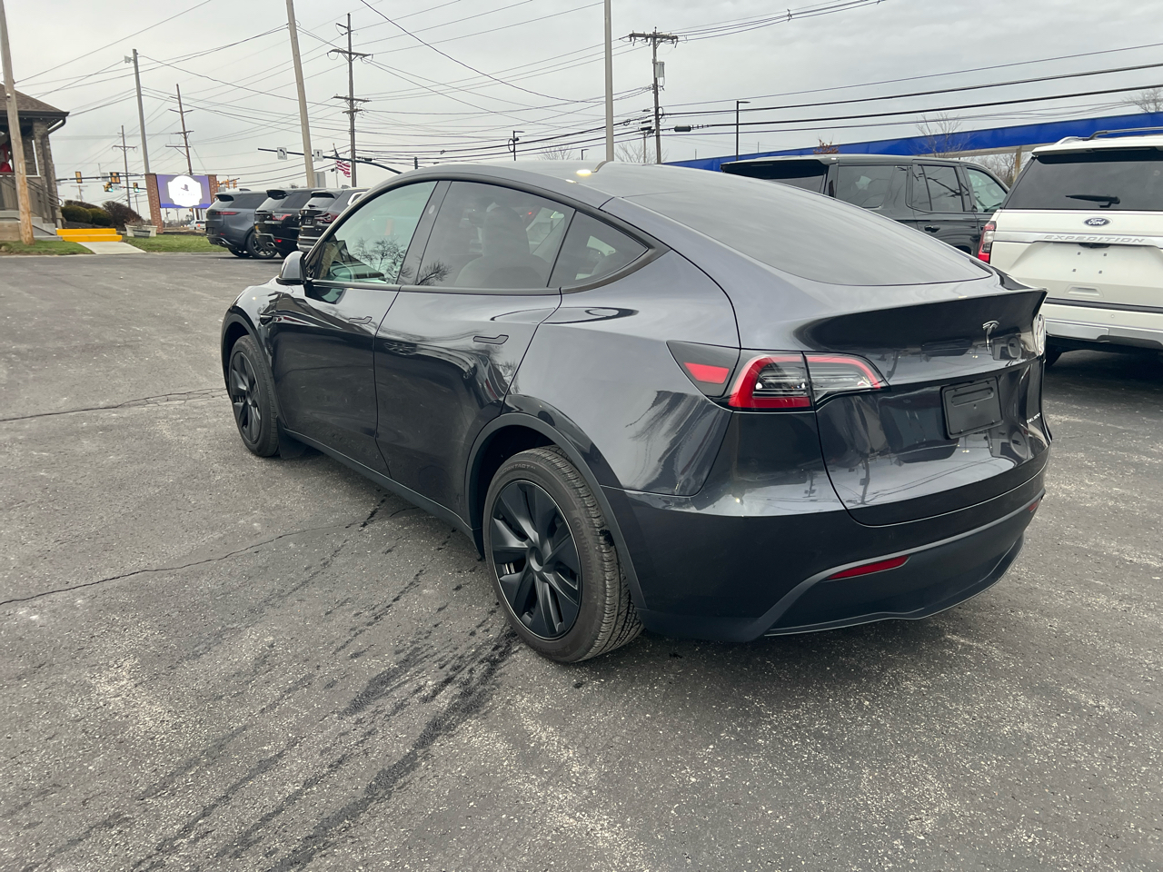 Tesla Model Y Long Range AWD 2024