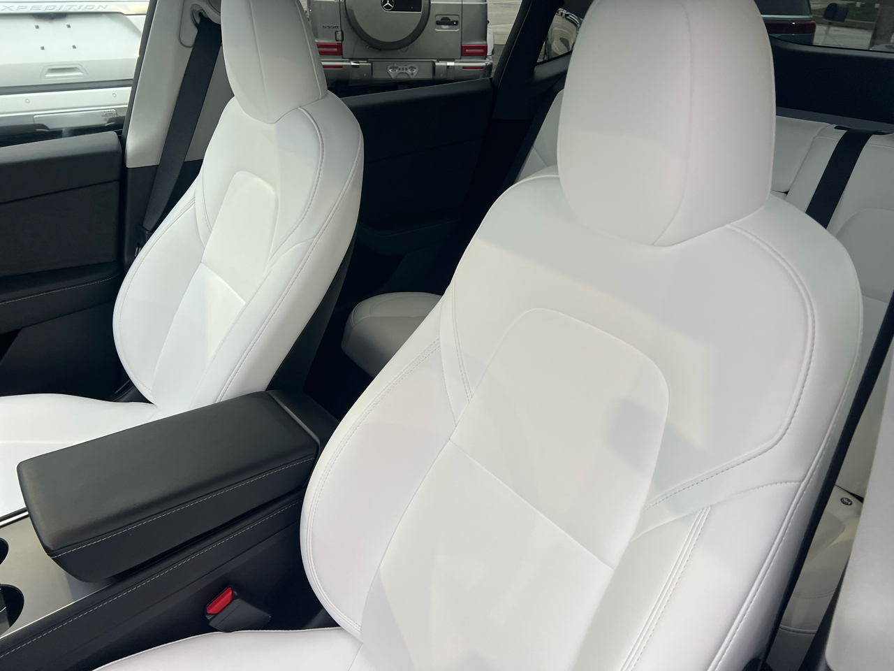 Tesla Model Y Long Range AWD 2024