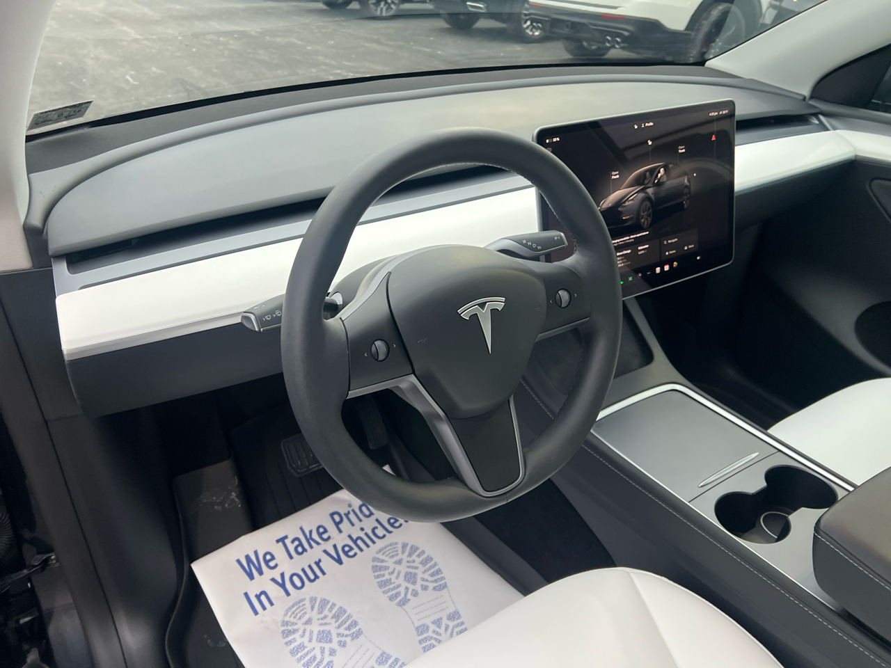 Tesla Model Y Long Range AWD 2024