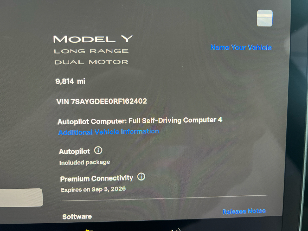 Tesla Model Y Long Range AWD 2024