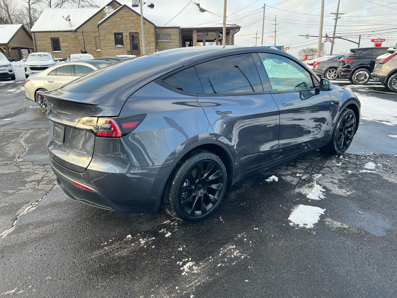 Tesla Model Y Long Range AWD 2024