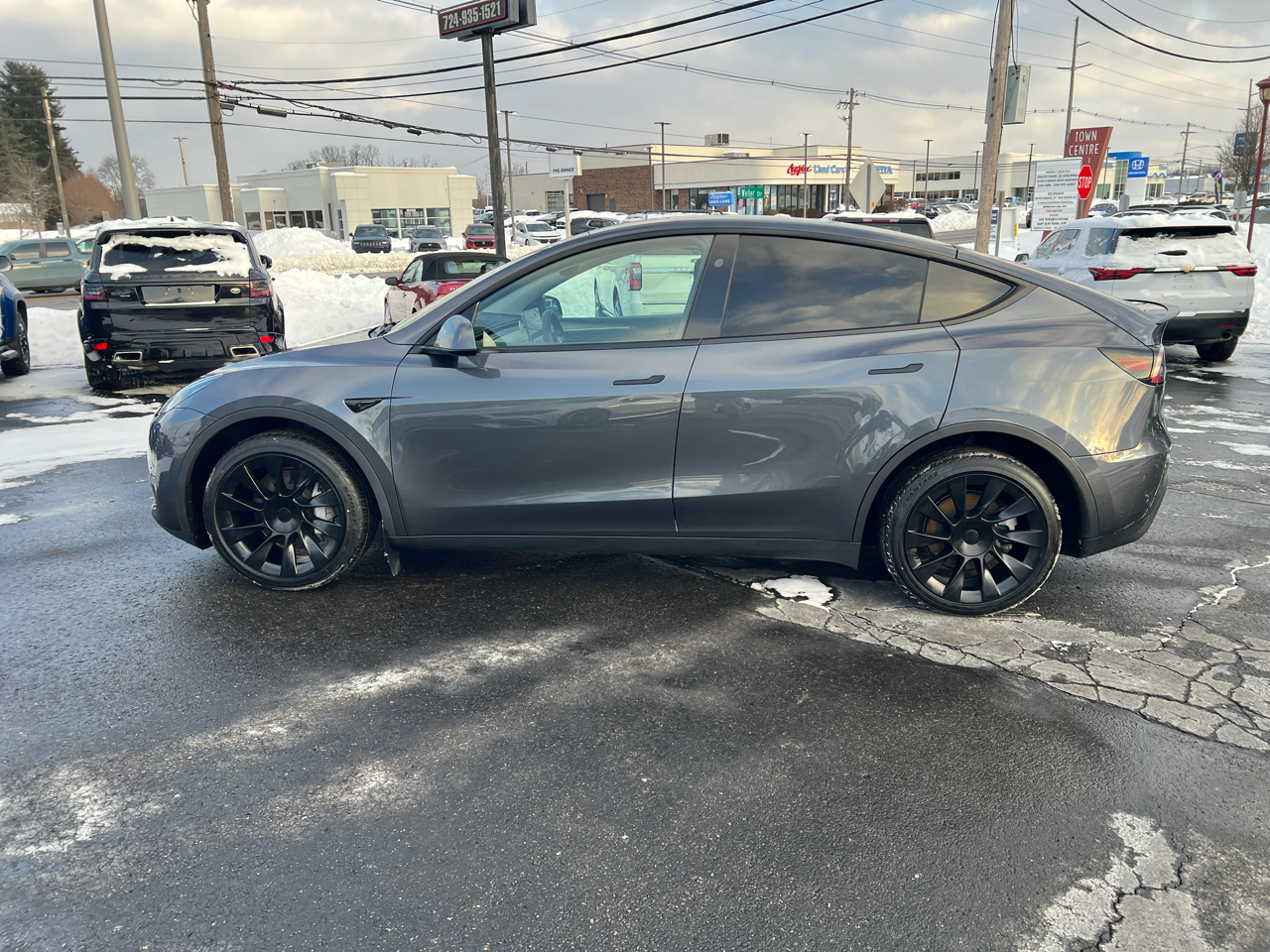 Tesla Model Y Long Range AWD 2024