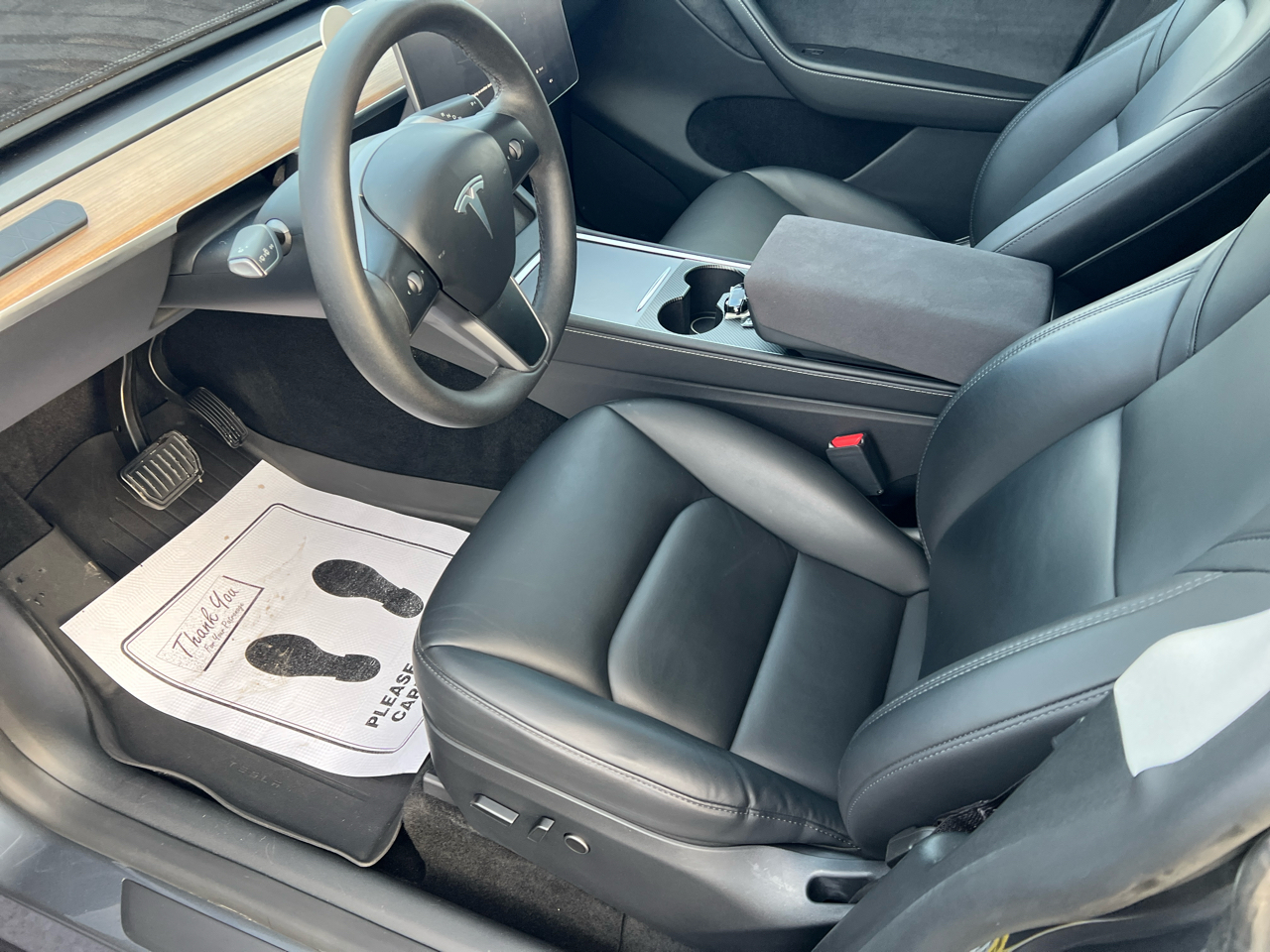 Tesla Model Y Long Range AWD 2024