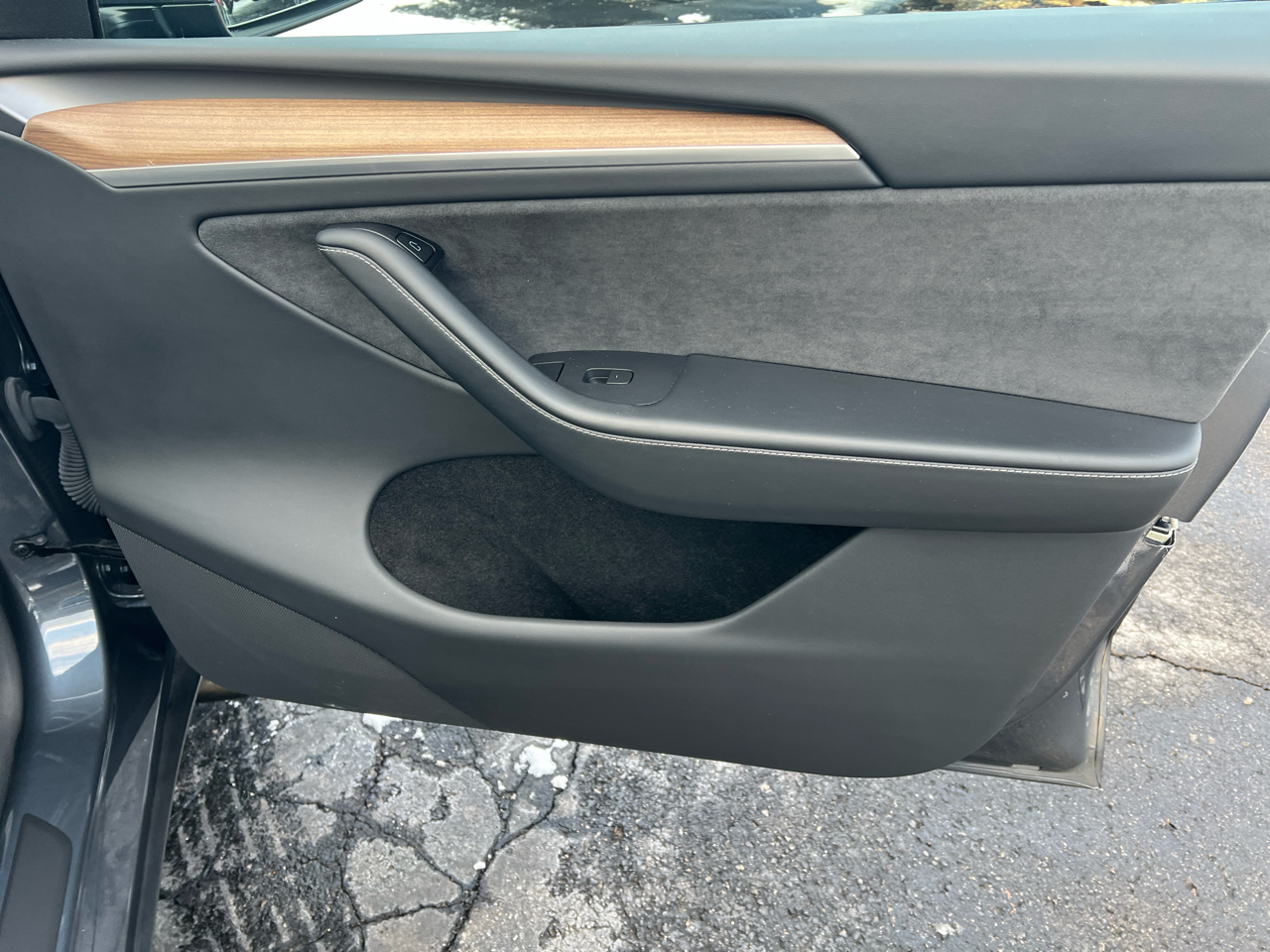 Tesla Model Y Long Range AWD 2024