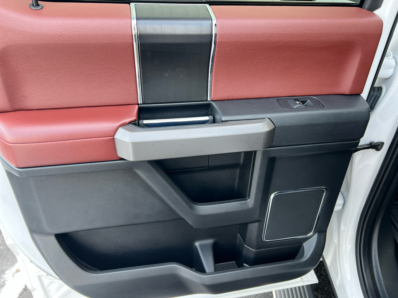 Ford F-150 Platinum SuperCrew 5.5-ft. Bed 4WD 2019