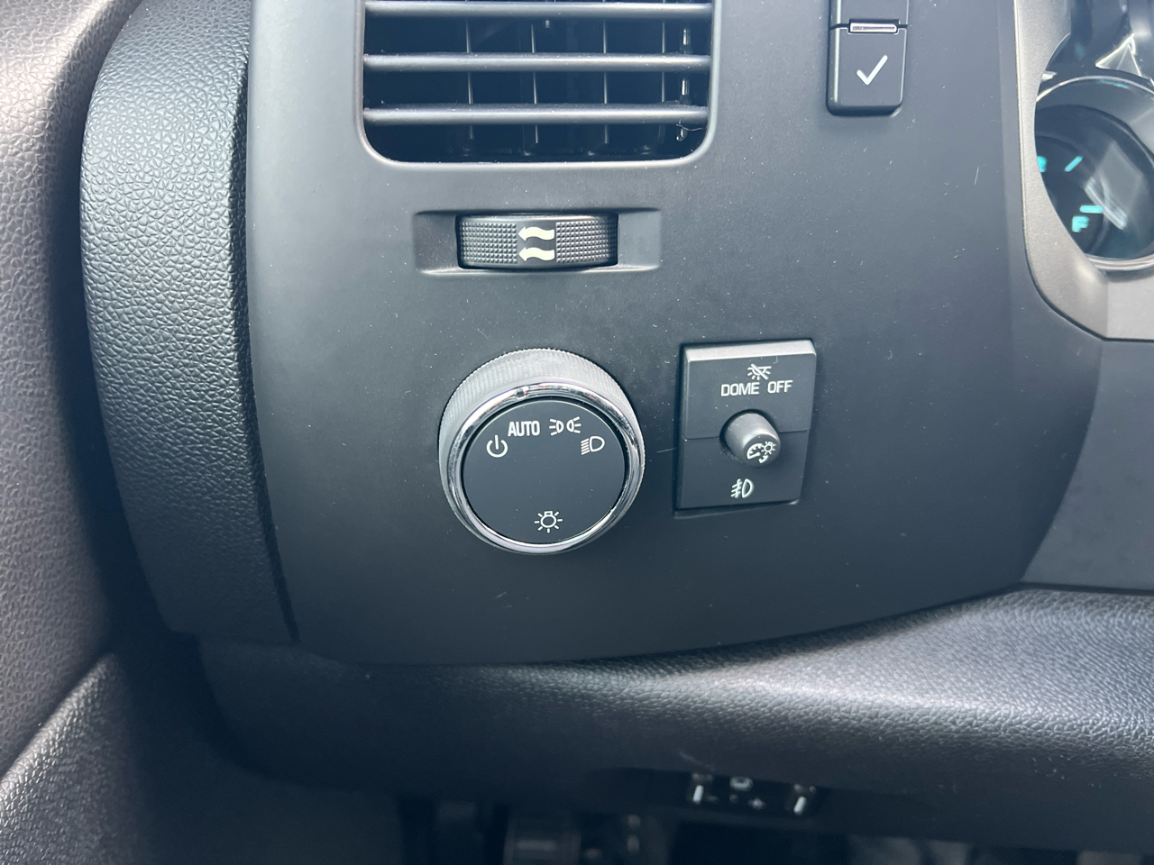 Chevrolet Silverado 2500HD 2WD Crew Cab 153.7" LT 2014