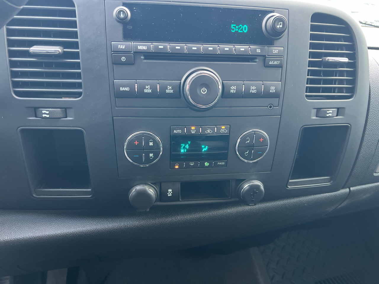 Chevrolet Silverado 2500HD 2WD Crew Cab 153.7" LT 2014