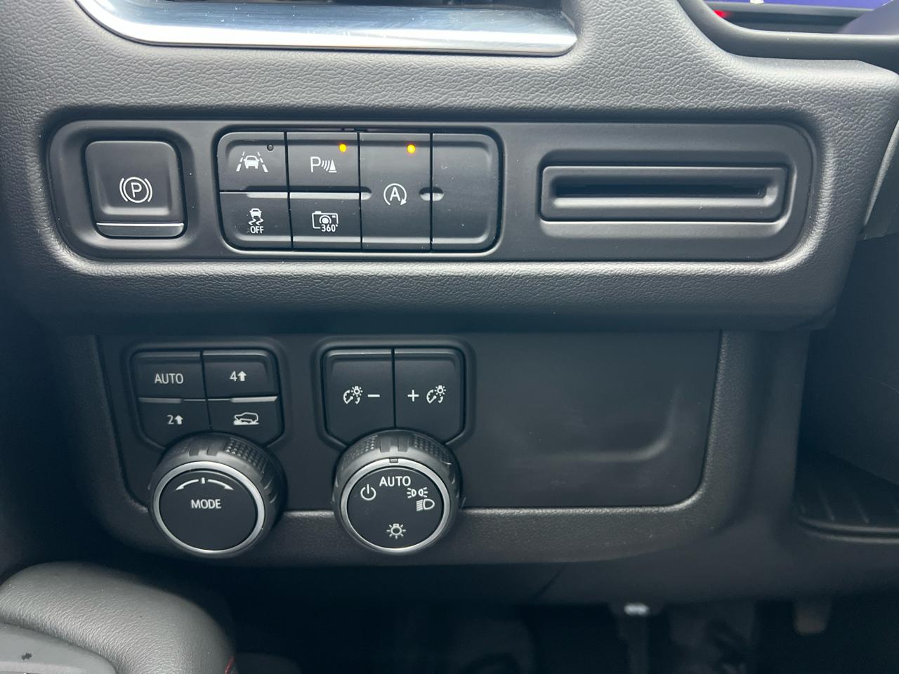 Chevrolet Tahoe 4WD 4dr RST 2023