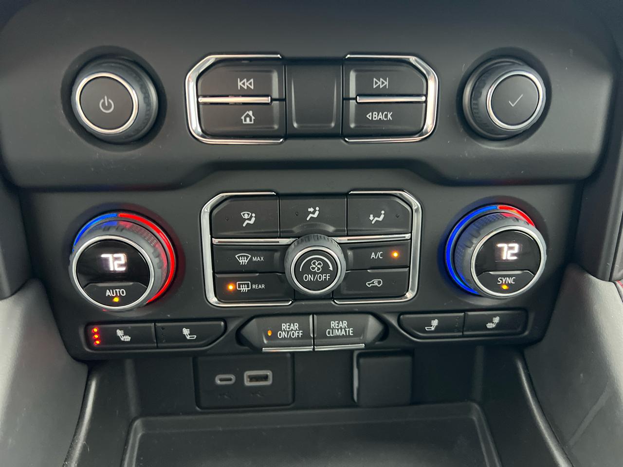 Chevrolet Tahoe 4WD 4dr RST 2023