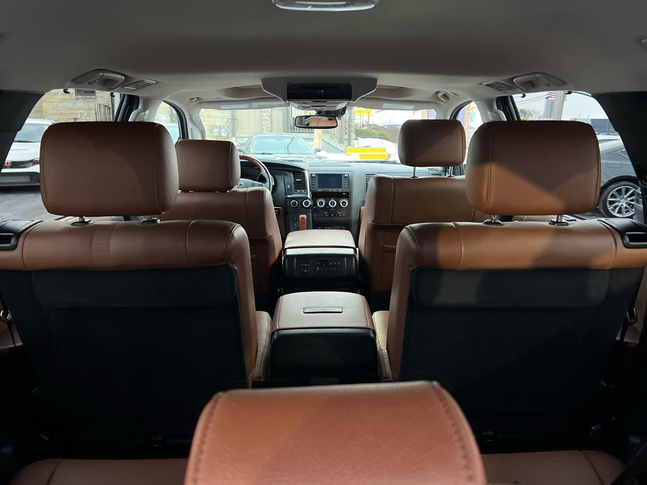 Toyota Sequoia Platinum 4WD (Natl) 2021