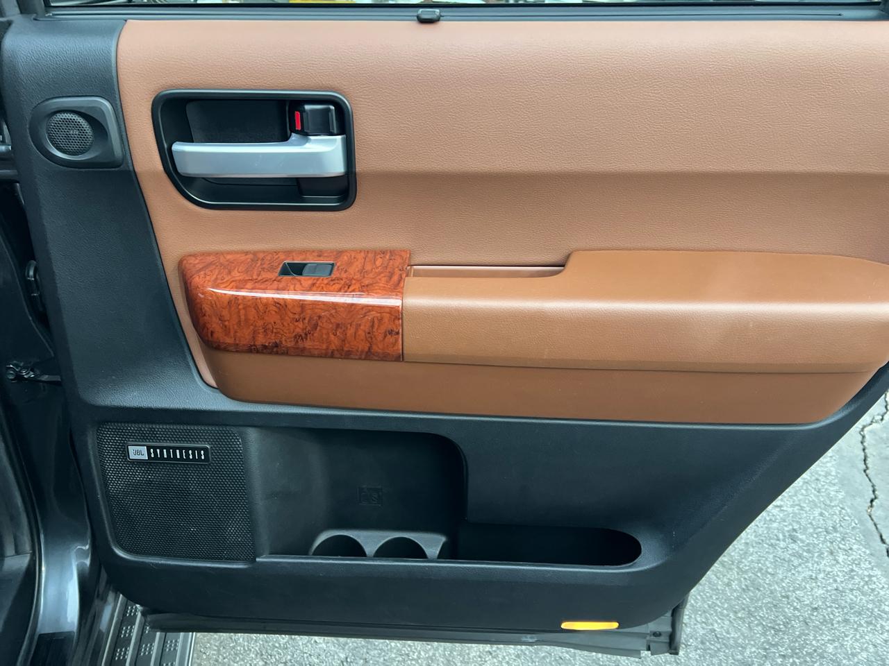 Toyota Sequoia Platinum 4WD (Natl) 2021