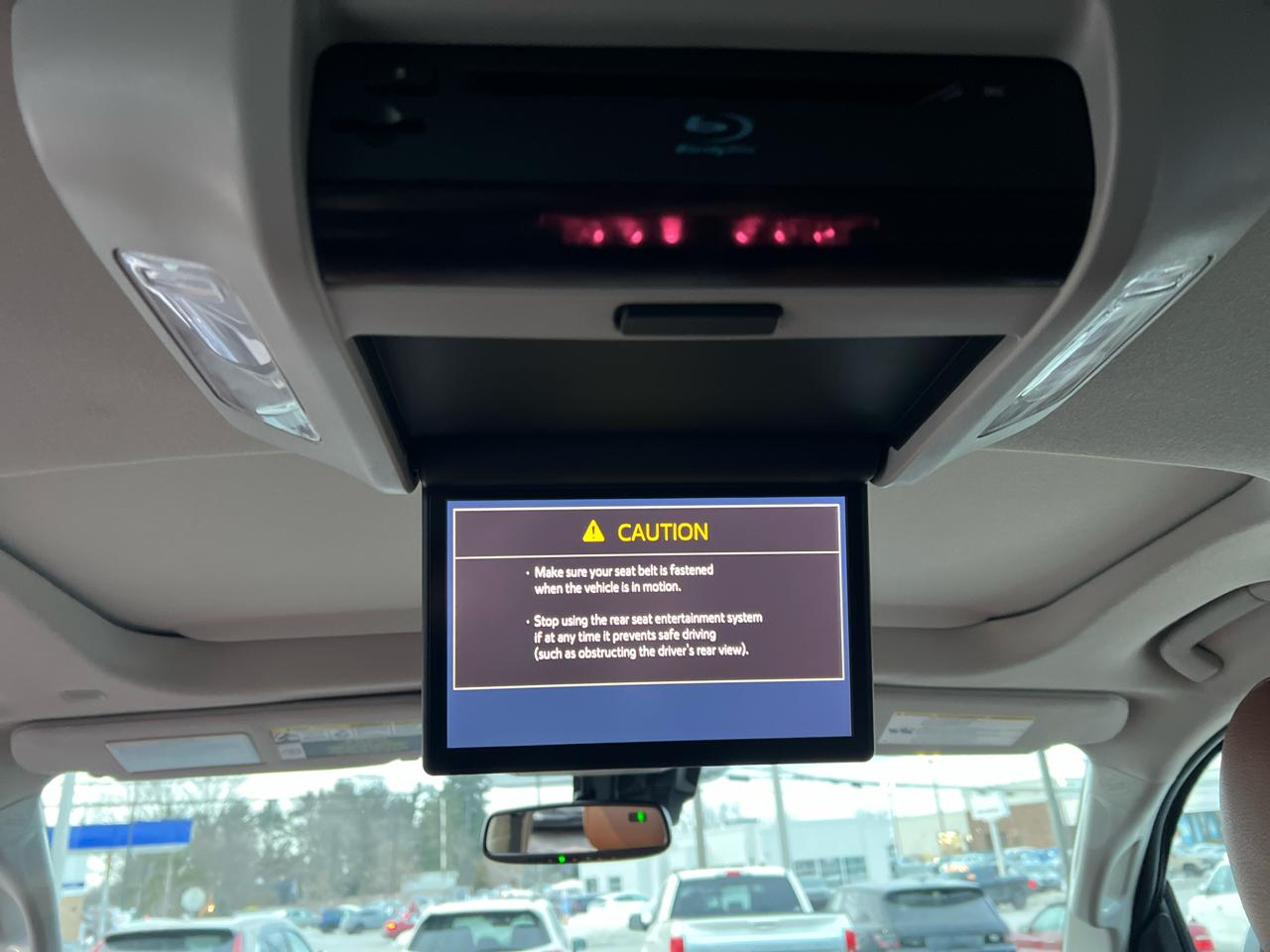 Toyota Sequoia Platinum 4WD (Natl) 2021