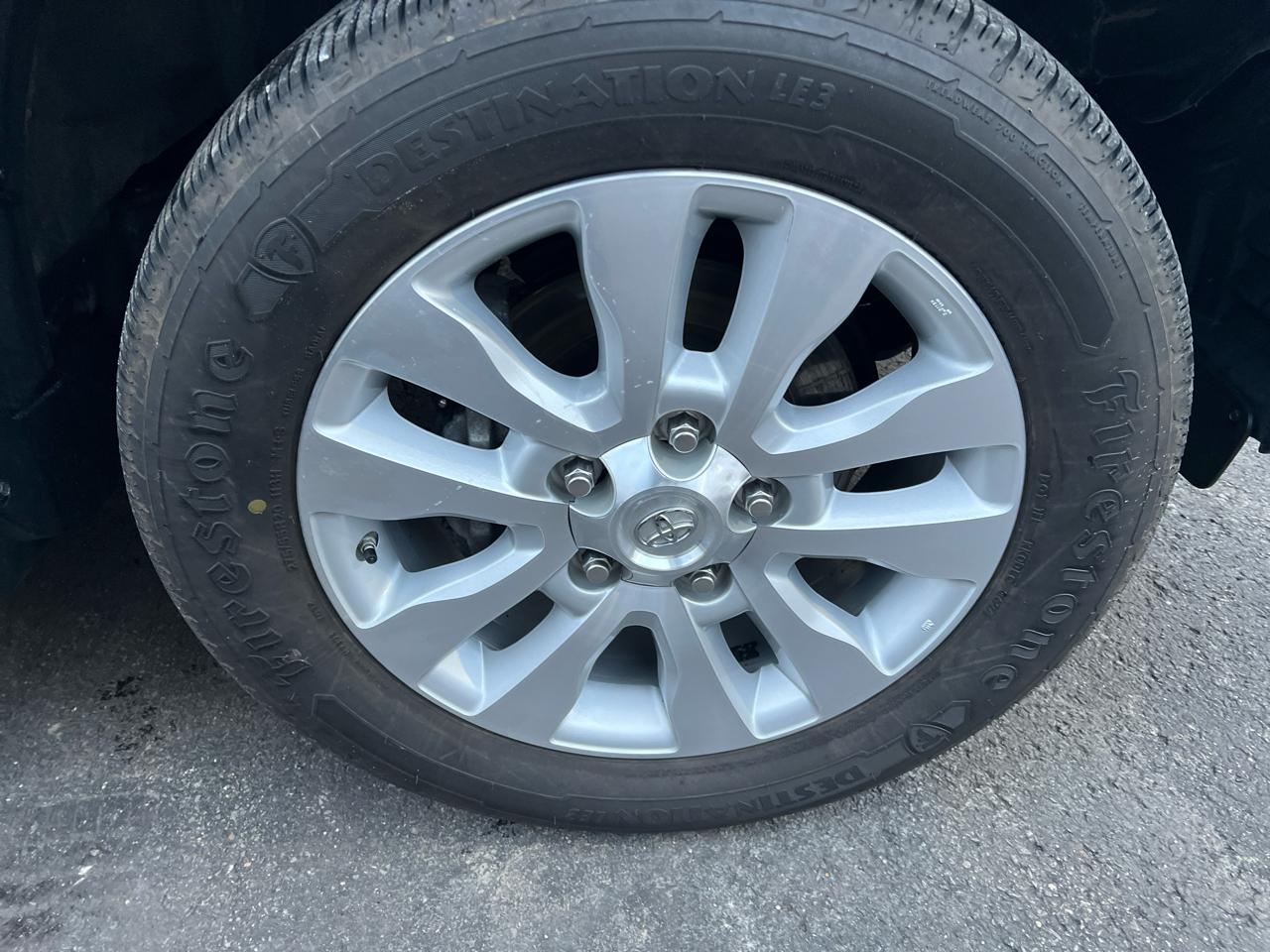 Toyota Sequoia Platinum 4WD (Natl) 2021