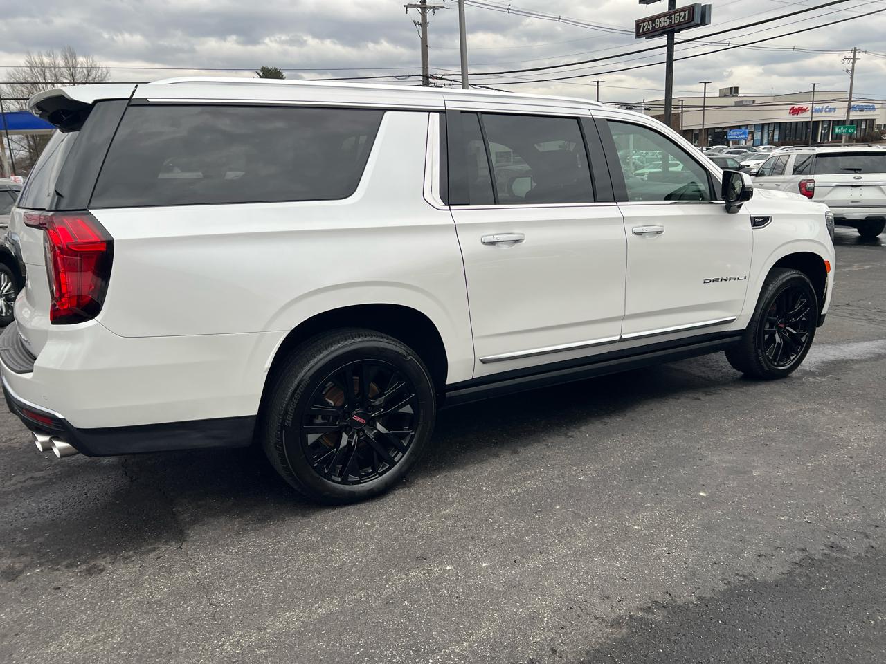 GMC Yukon XL 4WD 4dr Denali 2021
