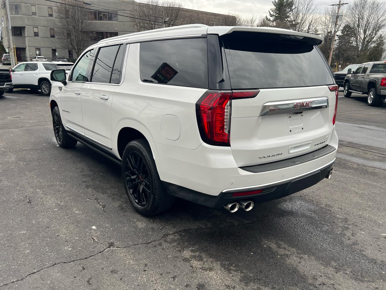 GMC Yukon XL 4WD 4dr Denali 2021