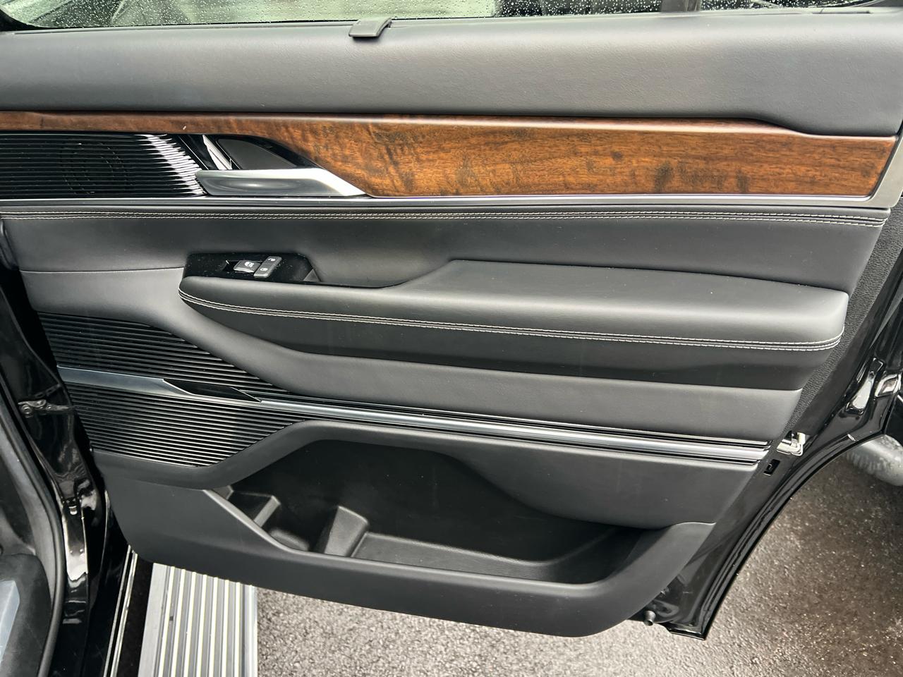 Jeep Grand Wagoneer Series II 4x4 2022