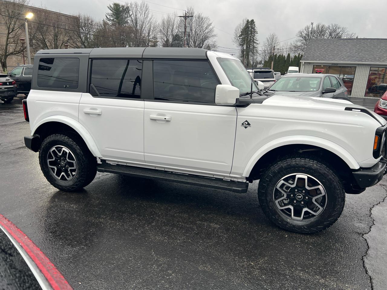 Ford Bronco Outer Banks 4 Door 4x4 2024