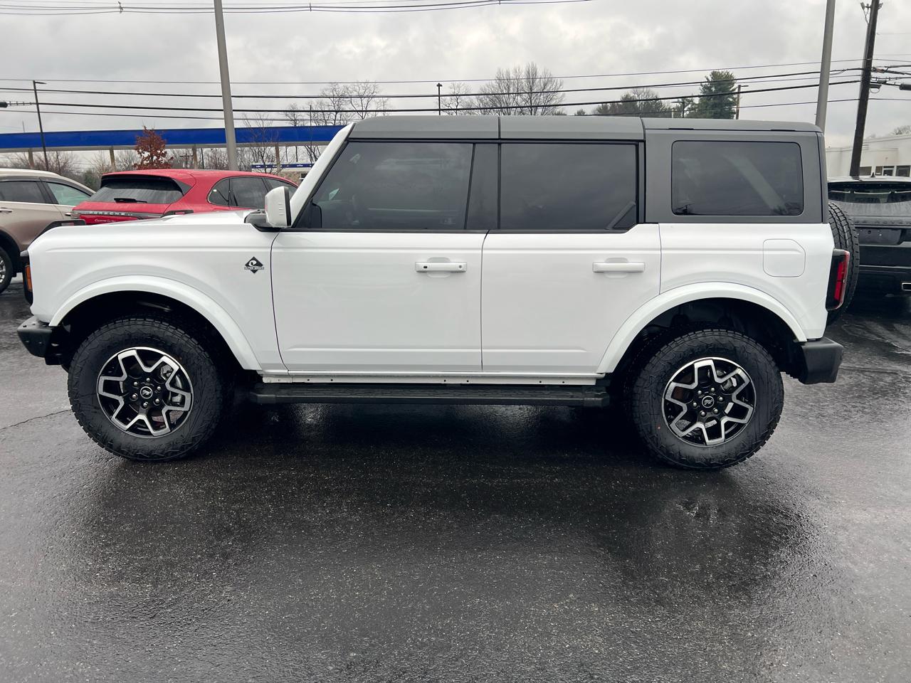 Ford Bronco Outer Banks 4 Door 4x4 2024