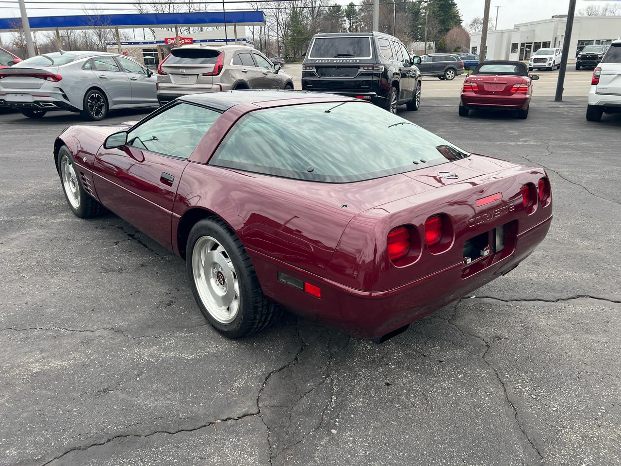 Chevrolet Corvette 2dr Coupe Hatchback 1993