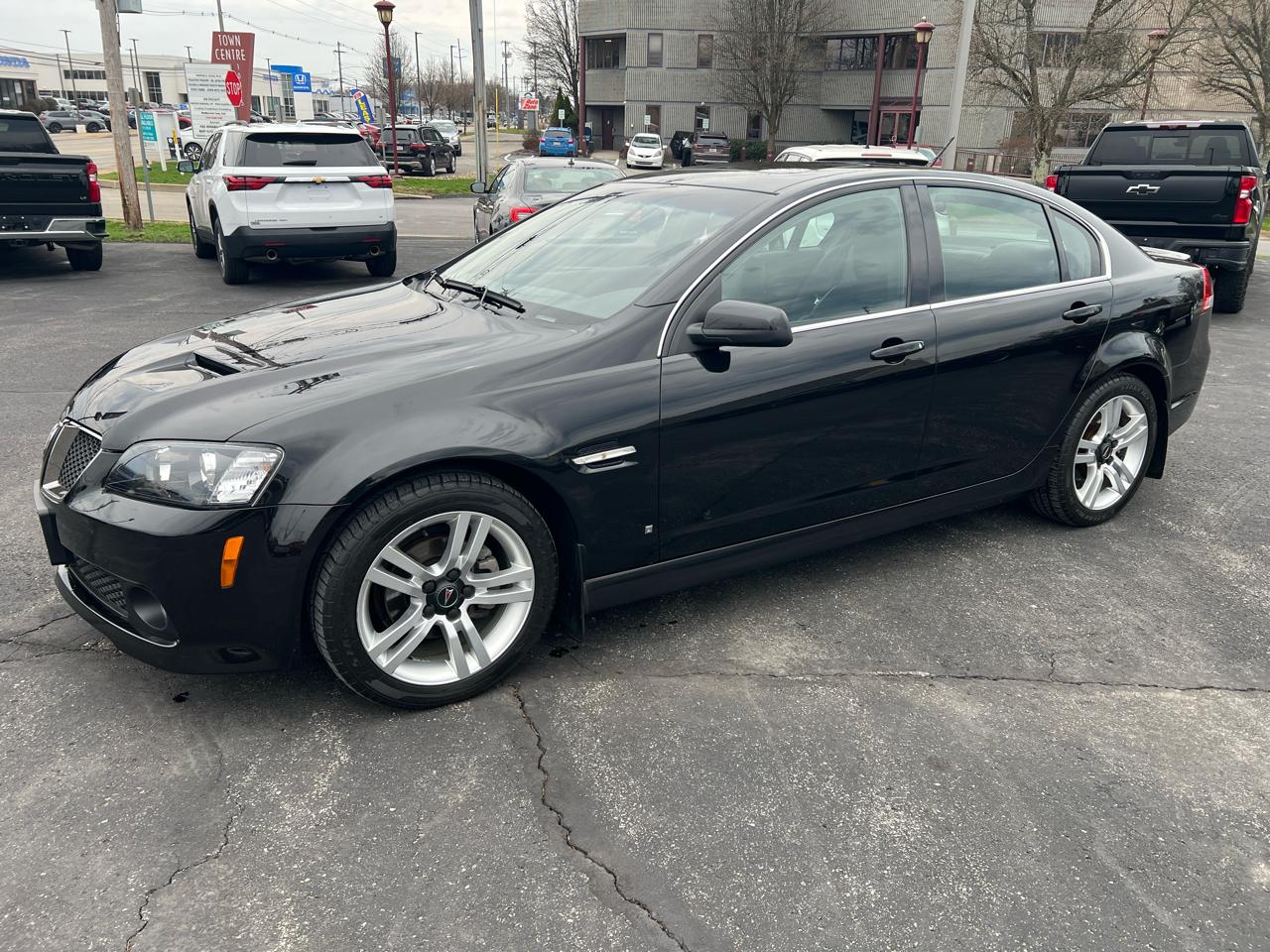 2009 Pontiac G8 4dr Sdn